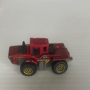 2016 Matchbox Acre Maker 1:64 scale SF0912-004